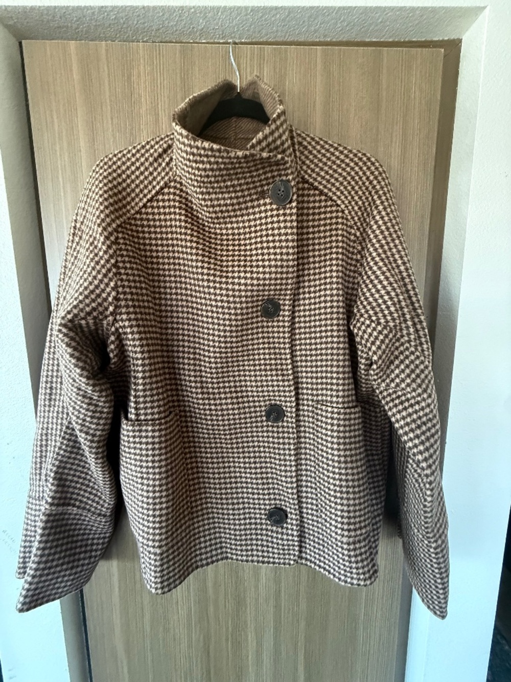 SÉZANE Mervin coat in brown houndstooth